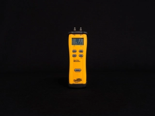 Manometers for HVACR