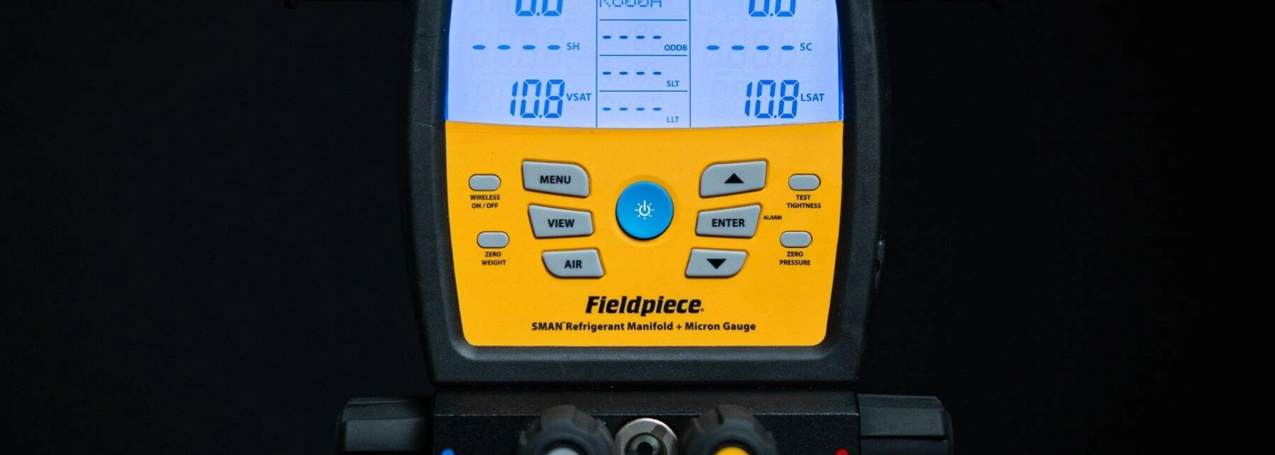 Digital manifold for HVACR